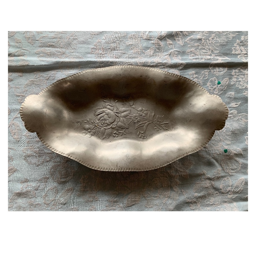 Vintage Everlast hand forged aluminum oval tray dish